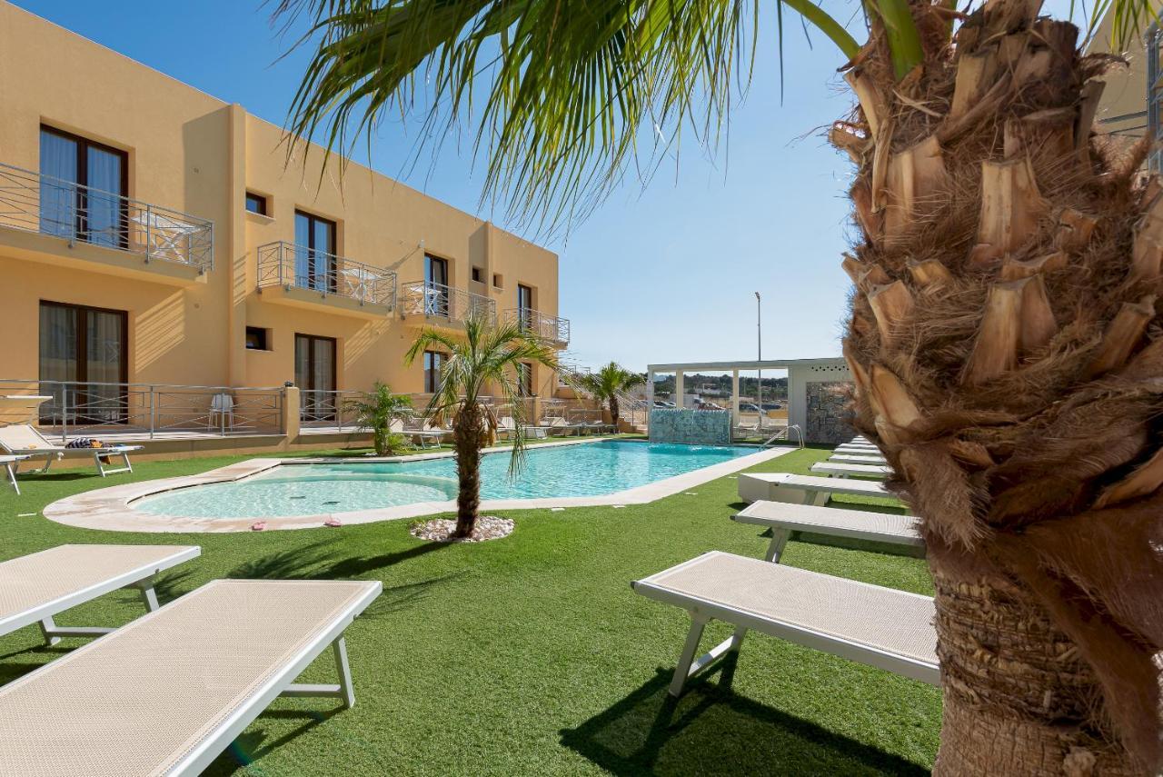 Residence Le Piscine San Vito Lo Capo Dış mekan fotoğraf